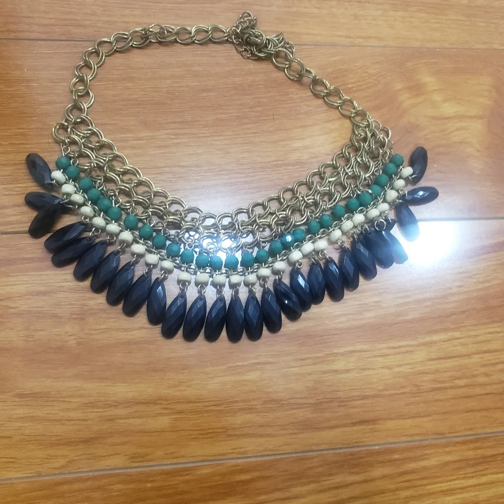 Necklace - Picture 3 of 4